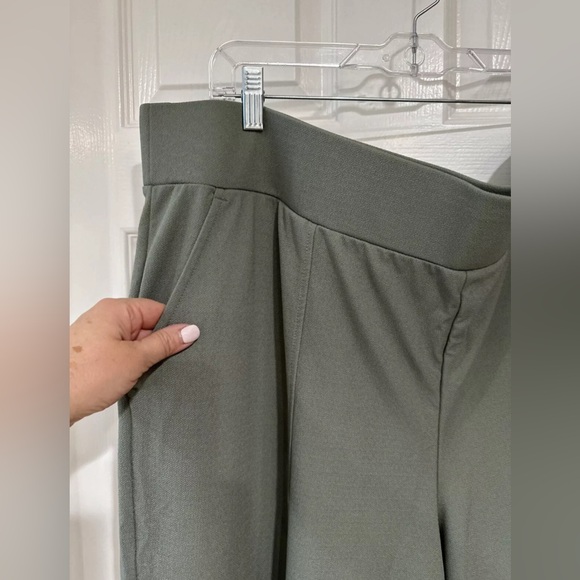 Isaac Mizrahi 2X Petite Pebble Knit Overlapping Wide Leg Pant Deep Olive NWD - Picture 3 of 10